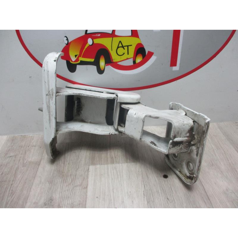 Charniere de porte arriere gauche PEUGEOT  d’occasion
