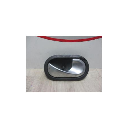 Poignee interieur avant droit RENAULT SCENIC II d’occasion