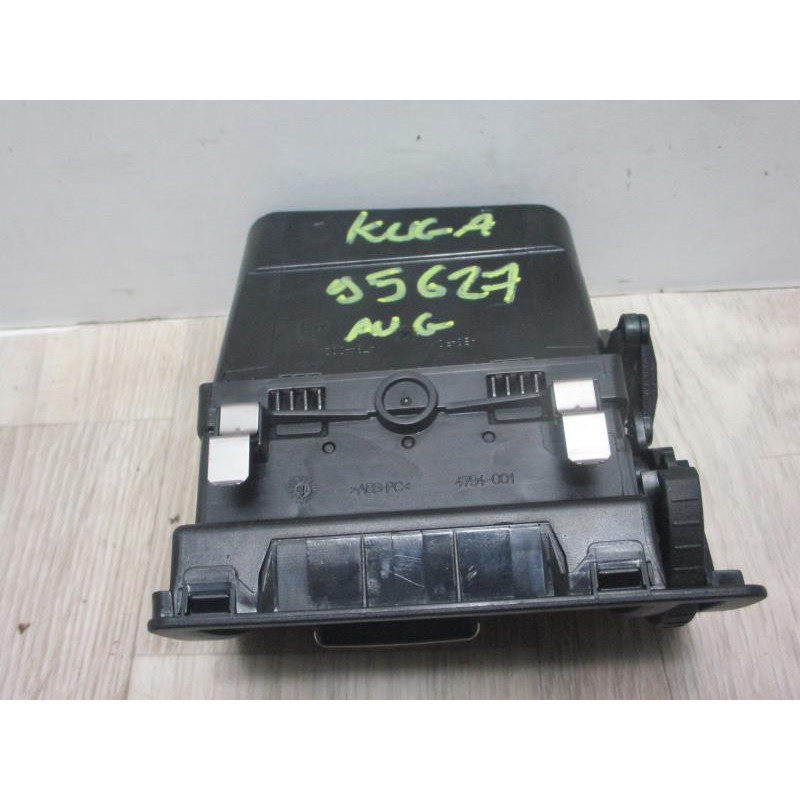 Aerateur tableau de bord avant gauche FORD KUGA d’occasion
