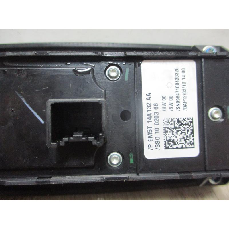 Interrupteur de leve vitre (Bloc complet) FORD KUGA d’occasion