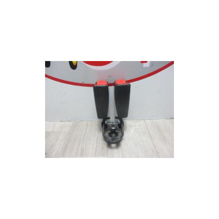 Attache ceinture arriere droit FORD KUGA d’occasion