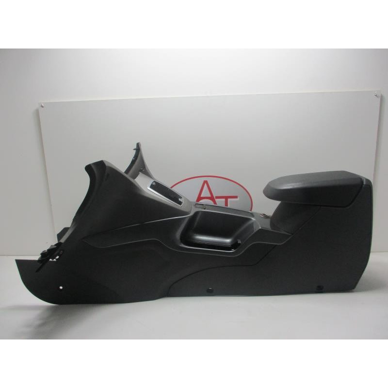 Console central (interieur plastique) FORD KUGA d’occasion