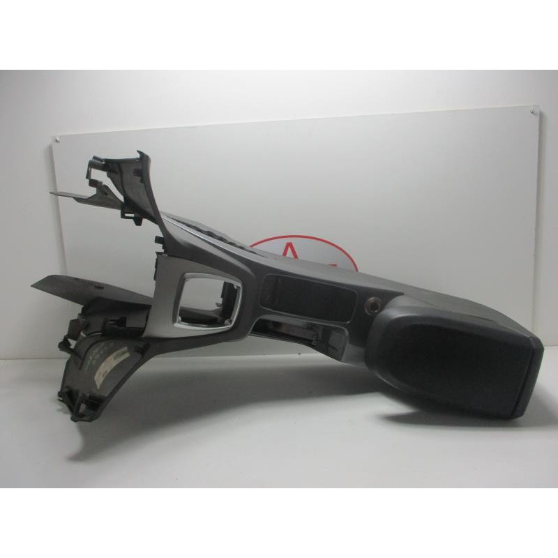 Console central (interieur plastique) FORD KUGA d’occasion