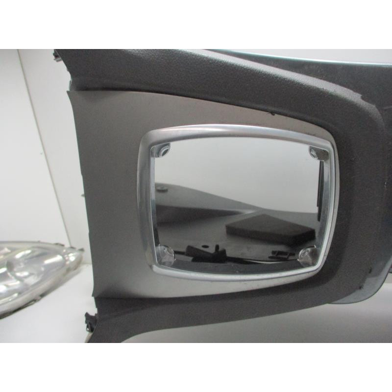Console central (interieur plastique) FORD KUGA d’occasion