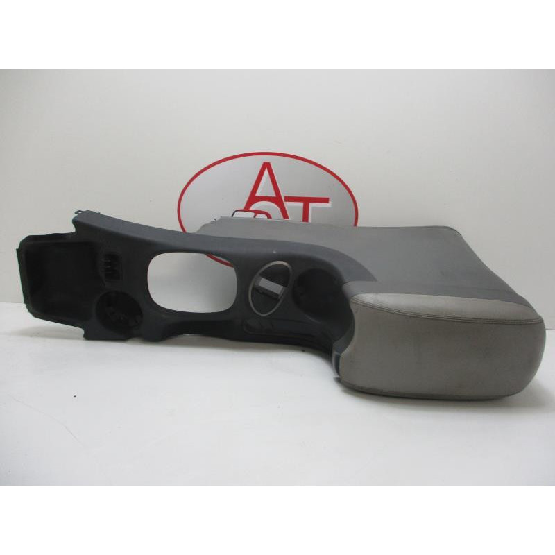 Console central (interieur plastique) HYUNDAI SANTA FE I PHASE 2 d’occasion