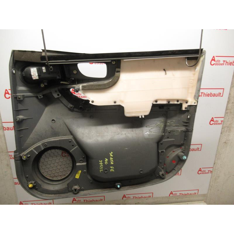 Panneau de porte avant gauche HYUNDAI SANTA FE I PHASE 2 d’occasion