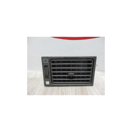 Aerateur tableau de bord avant droit IVECO  d’occasion