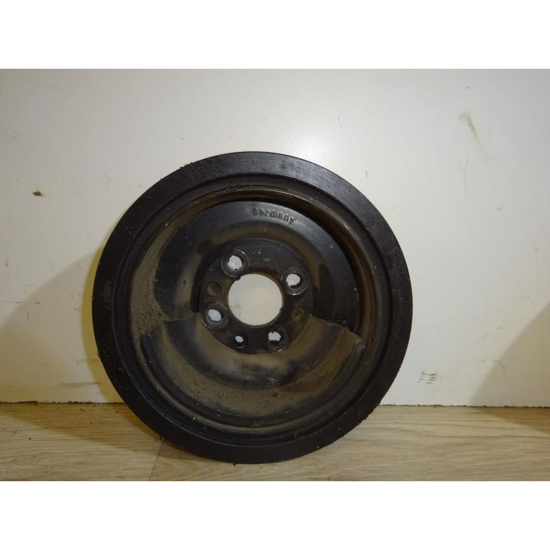 Poulie damper VOLKSWAGEN POLO IV (9N3) PHASE 2 d’occasion