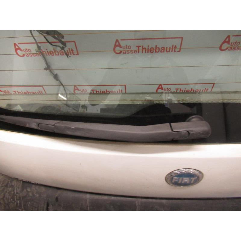 Malle/Hayon arriere FIAT PUNTO III GRANDE PUNTO d’occasion