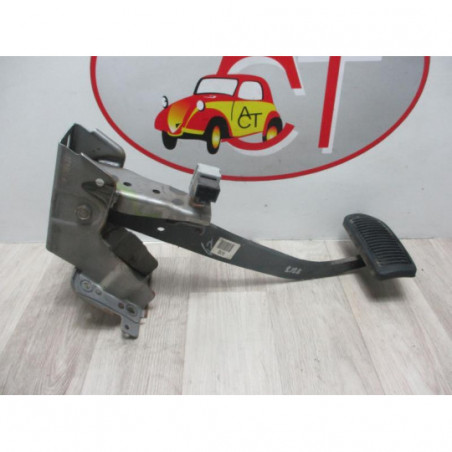 Pedalier de frein HYUNDAI SANTA FE I PHASE 2 d’occasion