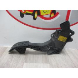 Pedalier d'accelerateur VOLKSWAGEN POLO V (6R/6C) PHASE 2 d’occasion