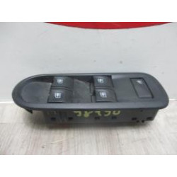 Interrupteur de leve vitre (Bloc complet) DACIA DUSTER PHASE 2 d’occasion