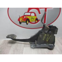 Pedalier de frein DACIA DUSTER PHASE 2 d’occasion