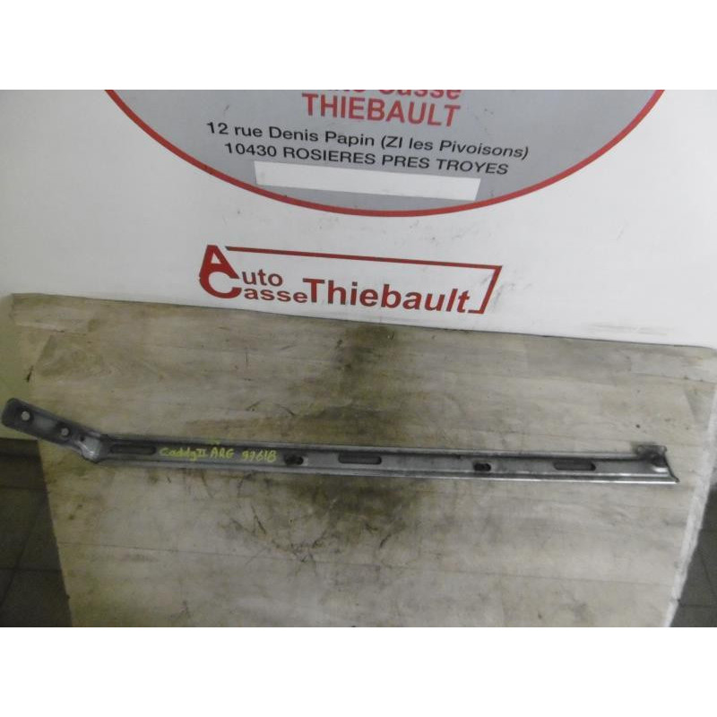 Baguette d'aile arrière gauche VOLKSWAGEN CADDY III 1.9 TDI d’occasion
