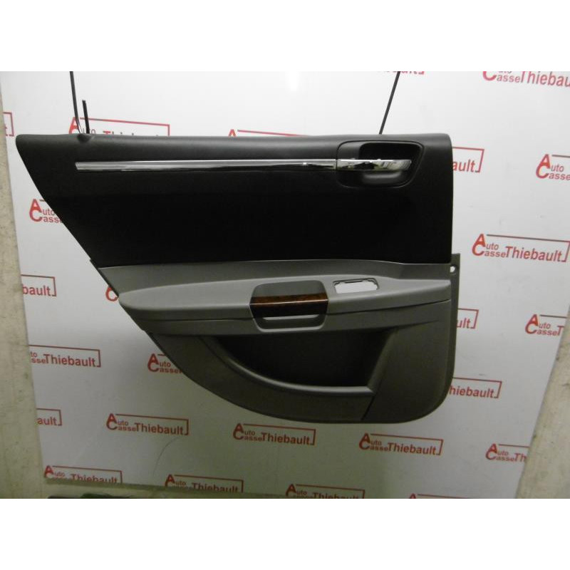 Panneau de porte arriere gauche CHRYSLER 300C d’occasion