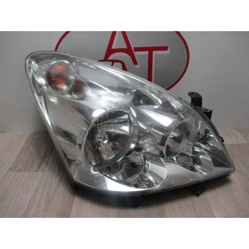 Optique Avant Droit TOYOTA COROLLA VERSO 1 - Phare 8113013260 - Occasion - Garantie 12 Mois