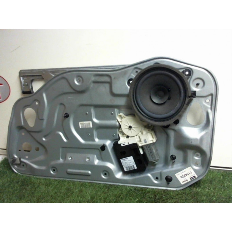 Leve vitre electrique avant droit VOLVO V50 d’occasion