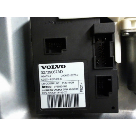 Leve vitre electrique avant droit VOLVO V50 d’occasion