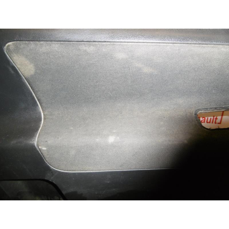 Panneau de porte avant gauche PEUGEOT 207 PHASE 2 d’occasion