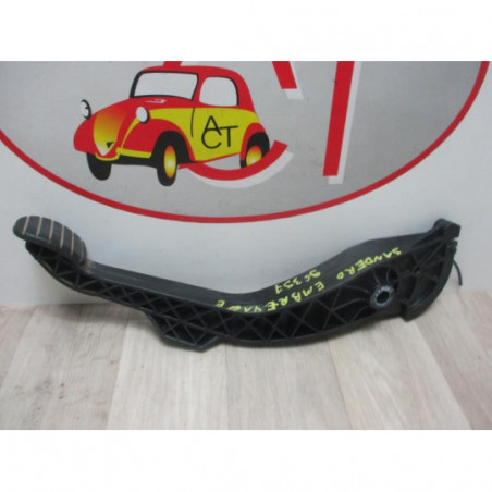 Pedalier d'embrayage DACIA SANDERO d’occasion