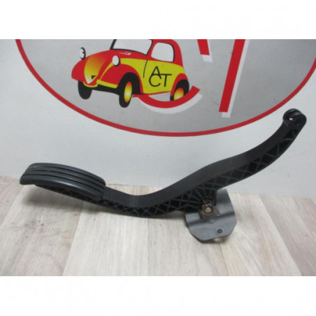 Pedalier d'accelerateur DACIA SANDERO d’occasion