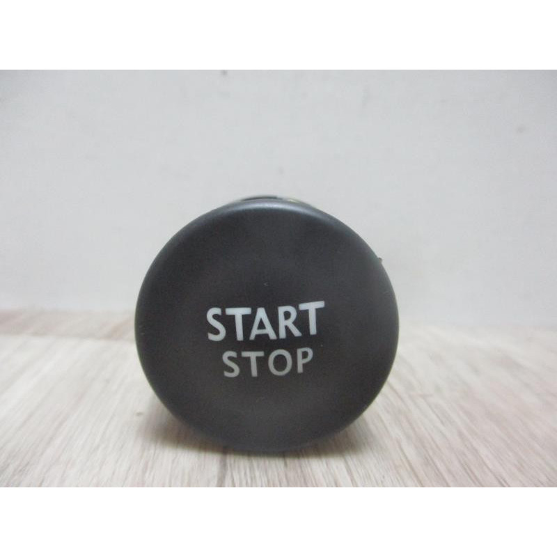 Bouton/Interrupteur RENAULT SCENIC III XMOD d’occasion