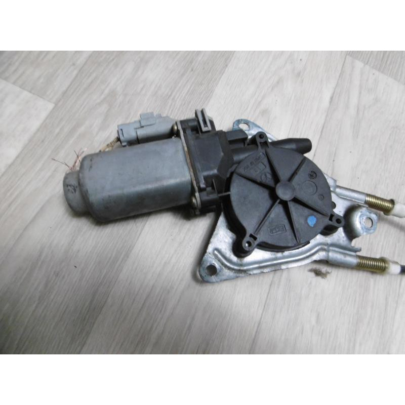 Interrupteur de leve vitre avant gauche CITROEN SAXO PHASE 2 d’occasion