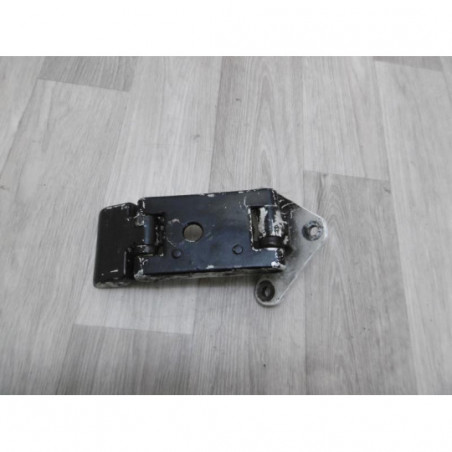 Charniere de porte arriere droit IVECO  d’occasion
