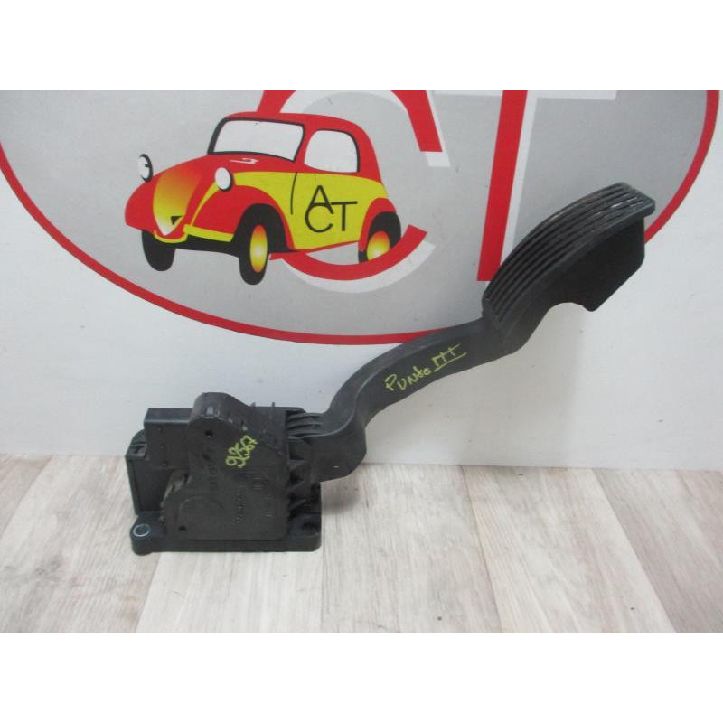 Potentiometre de pedale de gaz d'accelerateur FIAT PUNTO III GRANDE PUNTO d’occasion