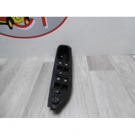 Interrupteur de leve vitre (Bloc complet) FIAT TIPO 1.3 MJTD 16V 95 cv d’occasion