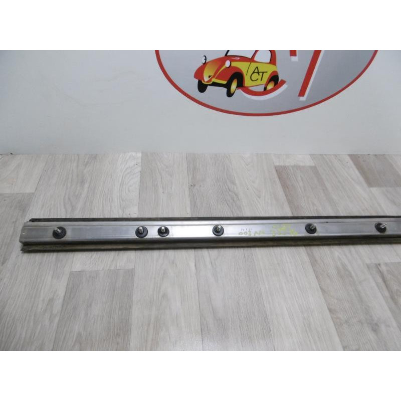 Rail de porte coulissante NISSAN NV200 FOURGON d’occasion