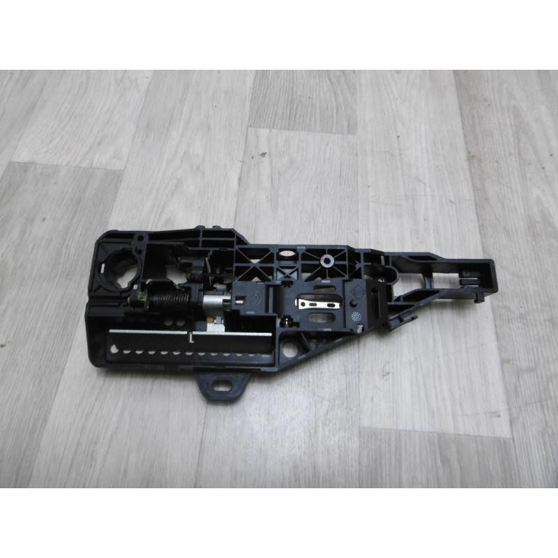 Support poignee porte avant gauche RENAULT ZOE d’occasion
