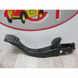 Pedalier d'accelerateur RENAULT R9 1.4 67cv d’occasion