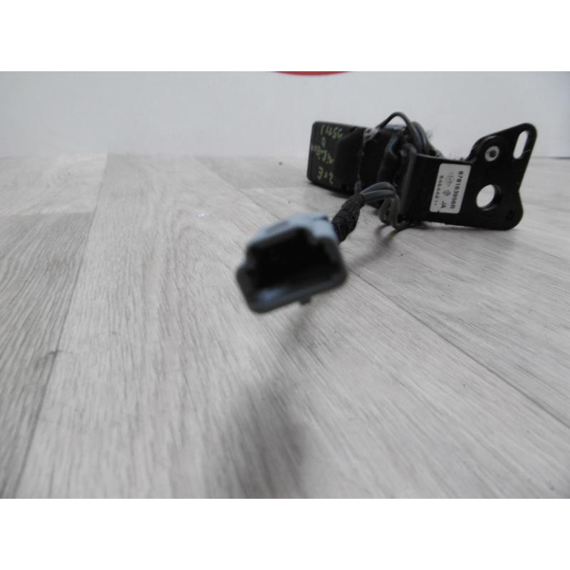 Attache ceinture arriere droit RENAULT ZOE d’occasion