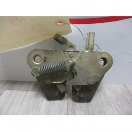 Serrure de coffre RENAULT R9 1.4 67cv d’occasion
