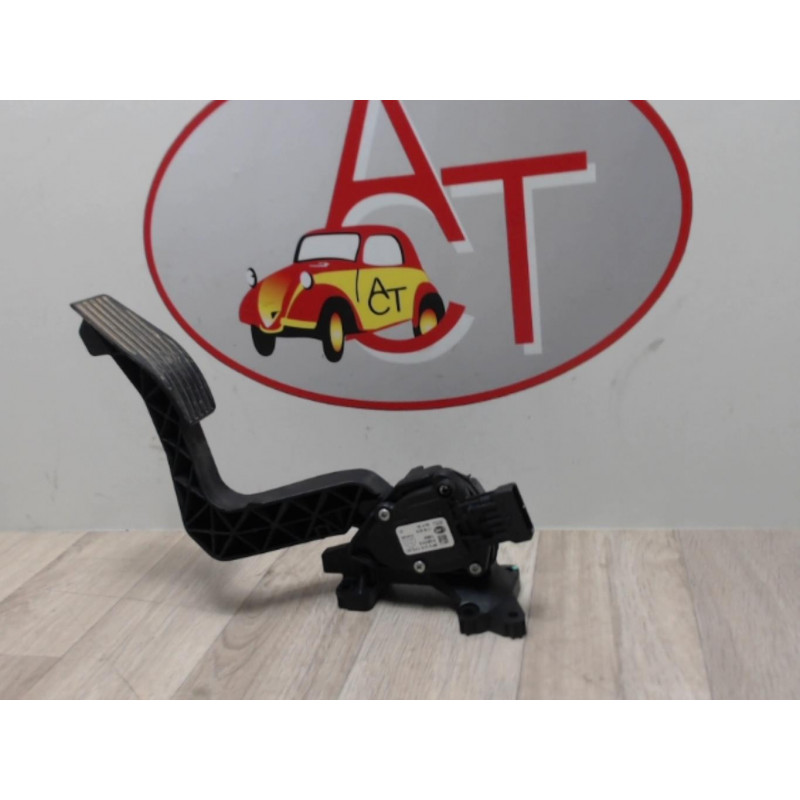 Pedalier d'accelerateur FIAT TIPO 1.3 MJTD 16V 95 cv d’occasion
