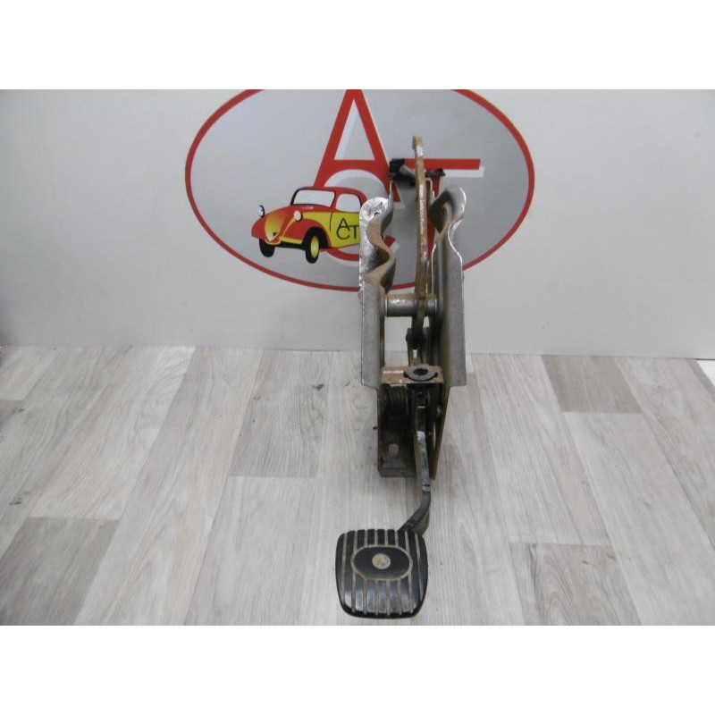Pedalier de frein NISSAN NV200 FOURGON d’occasion