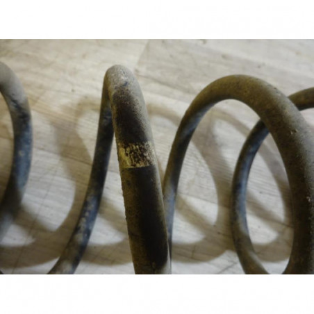 Ressort de suspension arriere gauche VOLKSWAGEN GOLF VI d’occasion