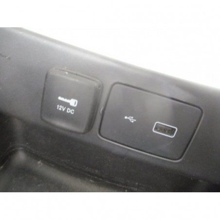Console central (interieur plastique) FIAT TIPO 1.3 MJTD 16V 95 cv d’occasion