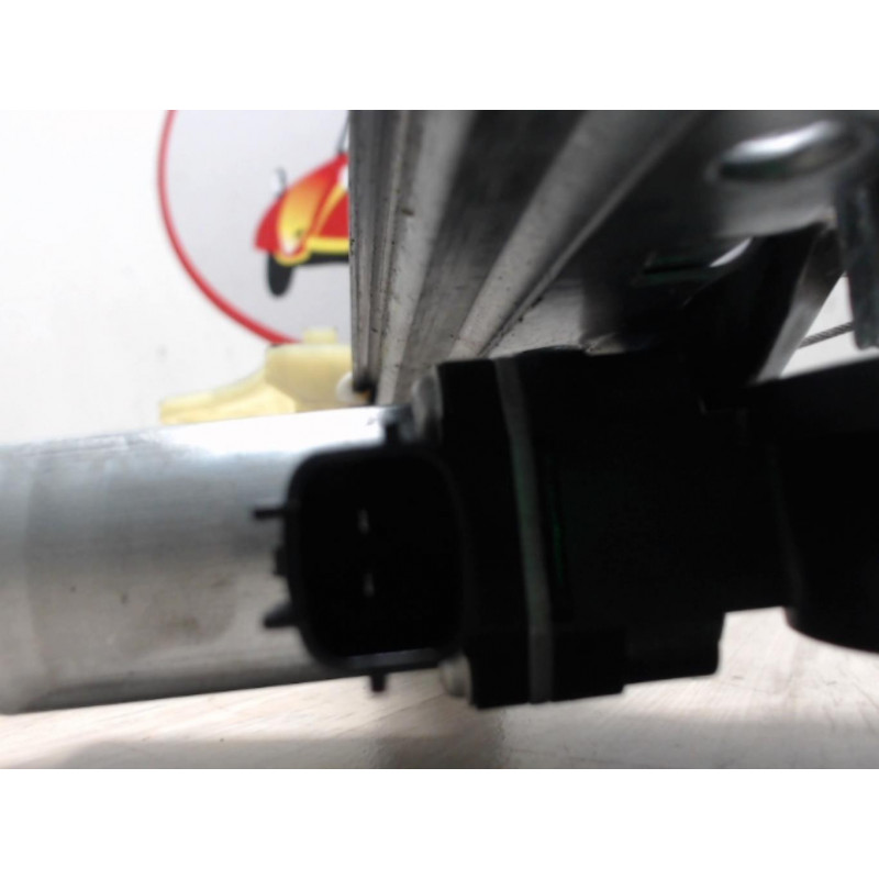 Leve vitre electrique avant gauche RENAULT ZOE d’occasion