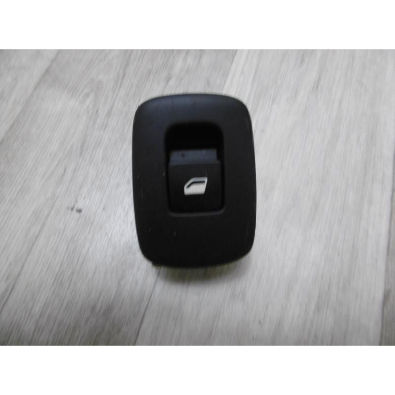 Interrupteur de leve vitre arriere droit CITROEN C3 II PHASE 1 d’occasion