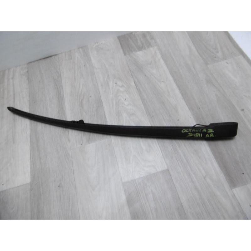 Bras essuie glace arriere SKODA OCTAVIA II COMBI d’occasion