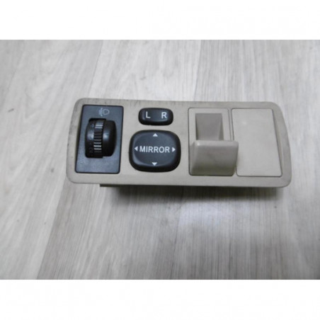 Commande de reglage hauteur de phare TOYOTA COROLLA IX d’occasion