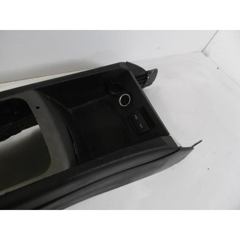 Console central (interieur plastique) KIA CEED I SW d’occasion