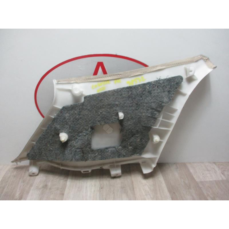 Garniture porte arriere droite TOYOTA COROLLA IX d’occasion