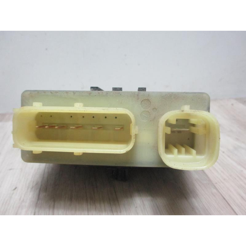 Relais de prechauffage CITROEN BERLINGO II (B9) d’occasion