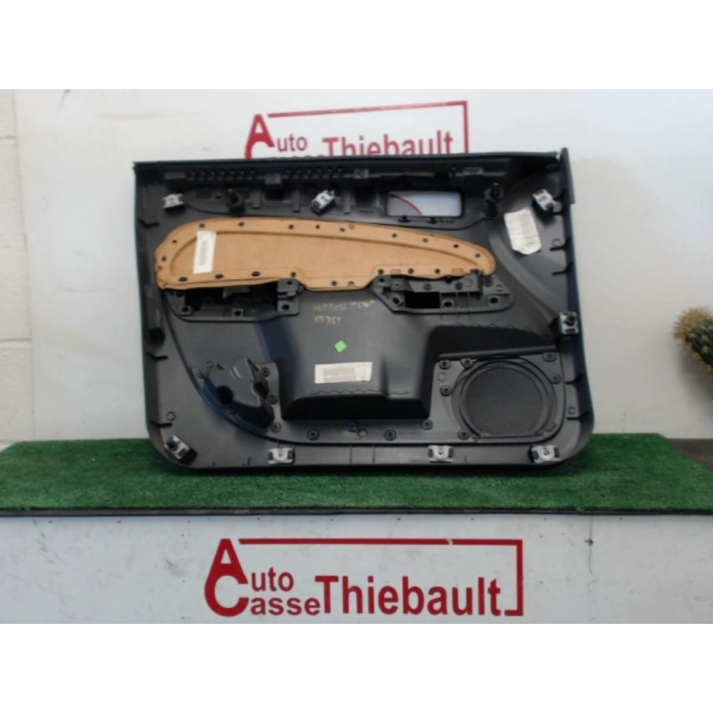 Garniture porte avant droite FORD FOCUS II SW PHASE 1 d’occasion