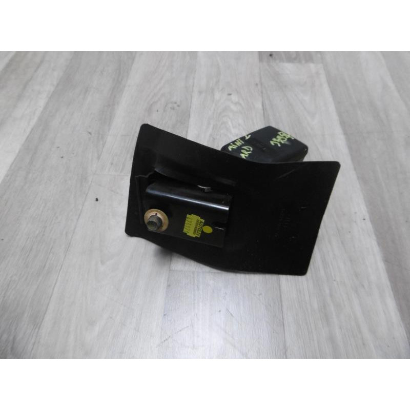 Attache ceinture arriere centrale MINI MINI I (R50/53) d’occasion