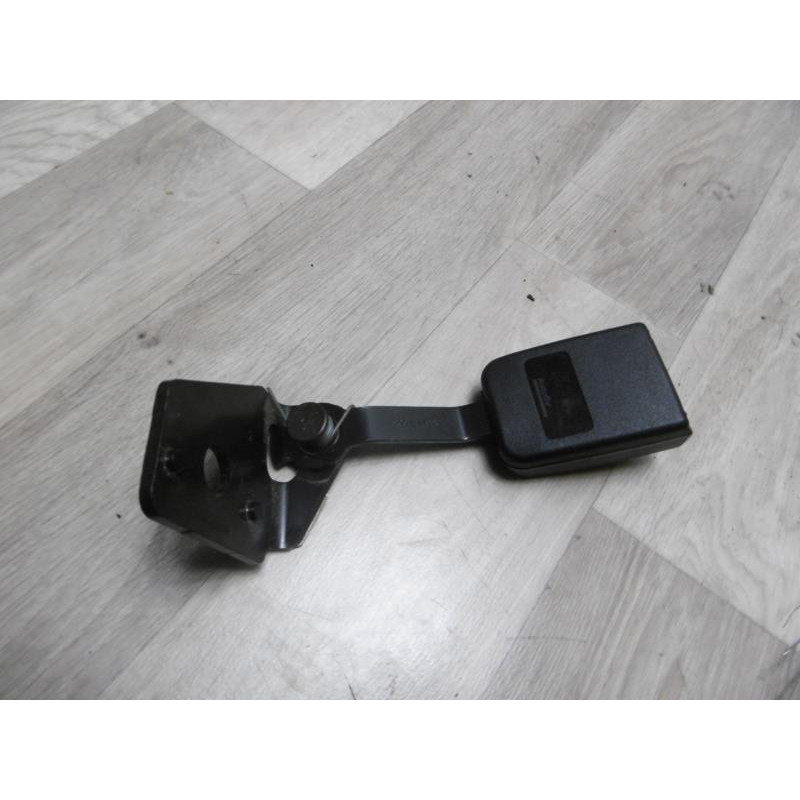 Attache ceinture arriere gauche PEUGEOT 307 SW PHASE 1 d’occasion