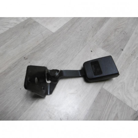 Attache ceinture arriere gauche PEUGEOT 307 SW PHASE 1 d’occasion